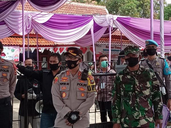 AKBP Popon dan Dandim 0411 Pantau PAM Pendaftaran Bakal Calon di KPU Lampung Tengah