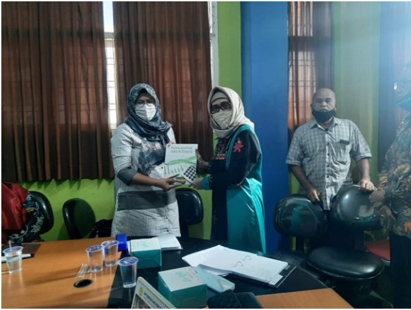 Empat Dosen Universitas Saburai Luncurkan Tiga Buku Ajar