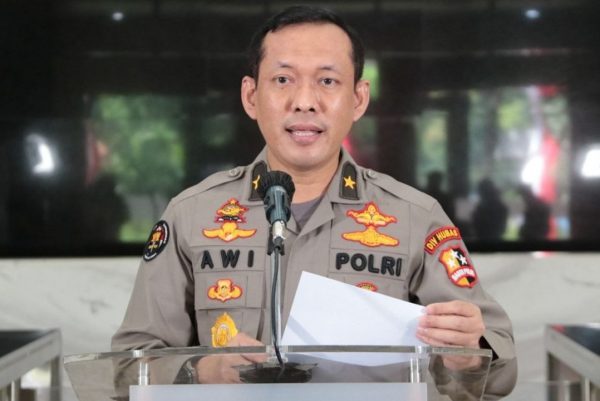 Jenderal Polisi LGBT Dicopot Dari Jabatnnya Dan Disanksi Nonjob Hingga Pensiun