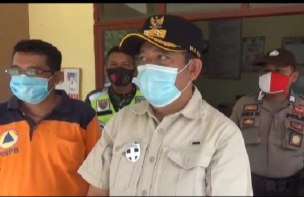 Wakil Bupati Safei Kunjungi Dapur Umum Korban Banjir Sungai Sedayu Janjikan Lahan TPU Baru