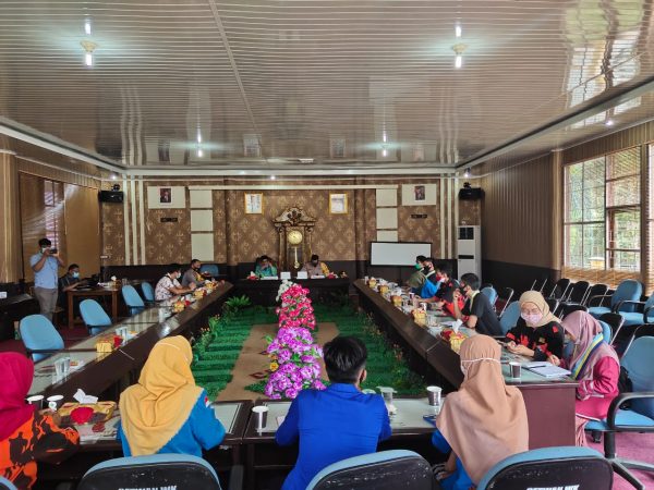 Tolak Omnibus Law PMII Way Kanan Datangi DPRD 