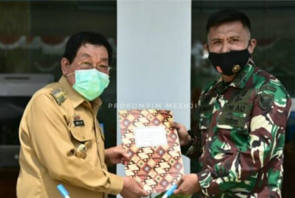 Pemkab Mesuji Hibahkan Rp1 Miliar Untuk Karya Bakti TNI