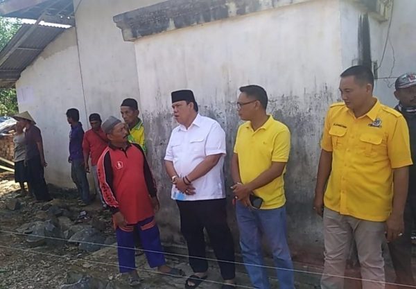 Calon Wakil Bupati Azwar Hadi Resmikan Dimulainya Pembangunan Masjid di Sukadana