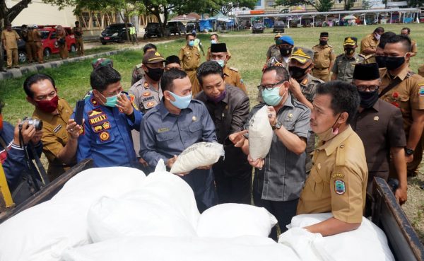 Kawal Distribusi Beras di Sidomulyo, Sulpakar : Jangan ada Unsur Politis
