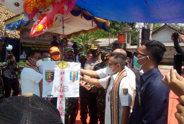 Mulyadi Irsyan Lounching Kartu Berjaya di Way Kanan