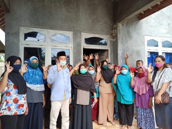 Hipni Sapa Kaum Duafa di Desa Rawi Penengahan Sampaikan Program Jemput Sakit Antar Pulang Gratis