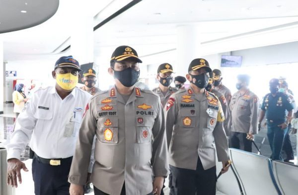 Wakapolri Tinjau Pelabuhan Merak Himbau Masyarakat Patuhi Protokol Kesehatan
