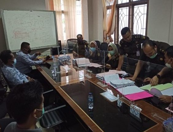 Tiga Tahun Penyidikan di Kejati Lampung Tersangka Korupsi Pembelian Mobil Dinas Bupati dan Wakil Bupati Lampung Timur Era Nunik Tidak Ditahan Dan Segera Sidang