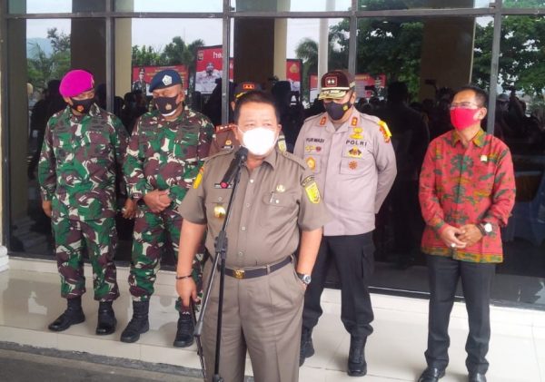 Aksi Tolak UU Omnibus Law Ricuh Presiden Perintahkan Lima Gubernur Sosialisasi