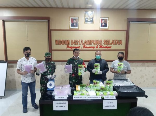 Warga Temukan Koper Berisi Narkoba Senilai 25 Miliar 15 kg Sabu Teh China dan 7500 Butir