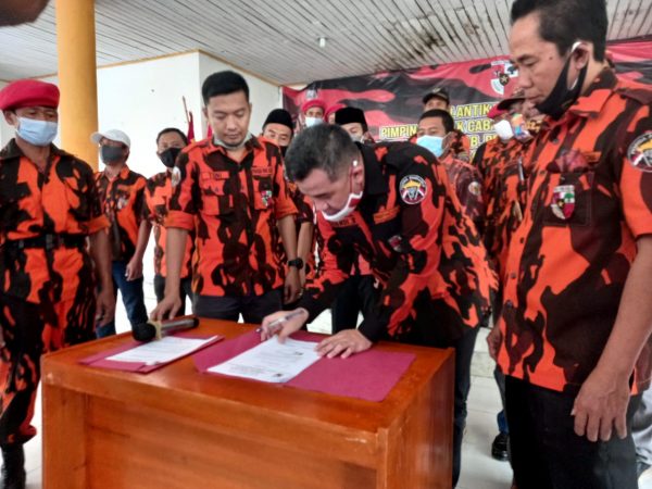 Dendi Ajak PP Pesawaran Rebut Simpati Rakyat dengan Santun