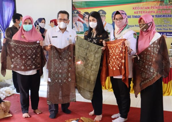 Disnaker Gandeng Bank Sumsel Babel Pemberdayaan Pengrajin Gambo Muba