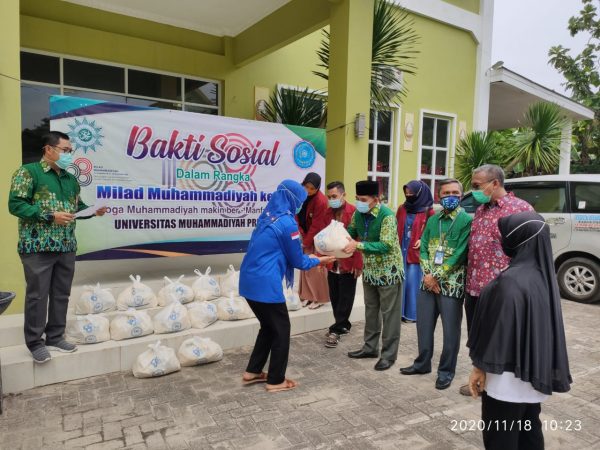 Semarak Milad Muhammadiyah ke-108 UMPRI Gelar Bakti Sosial