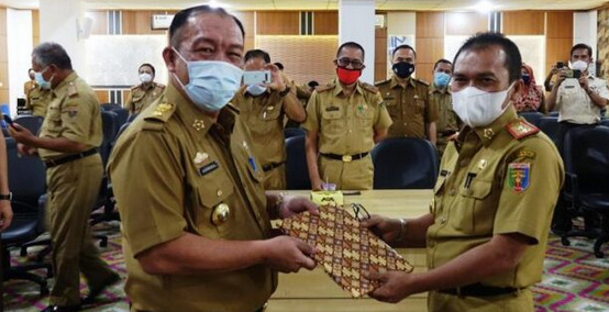Pisah Sambut, Pj Sekkab Lampung Tengah Ajak OPD Tingkatkan Kerja Sama