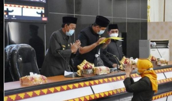 Jawaban Wali Kota Metro terhadap Pandangan Umum Fraksi-fraksi DPRD Kota MetroTentang Raperda APBD TA. 2021
