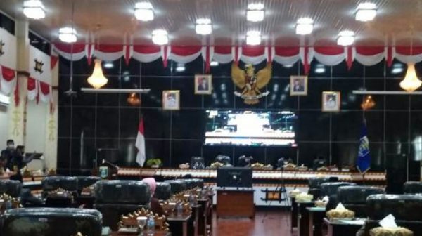 DPRD Kota Metro Sahkan Lima Raperda