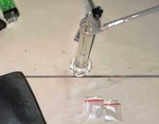 Viral Foto Diduga Oknum Manager PLN Kabupaten Pesta Sabu?