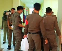 Komisi IV DPRD Kota Bandar Lampung Minta Satgas Covid-19 Provinsi Beri Sanksi Kerumunan Sat Pol PP Oleh Walikota Herman HN