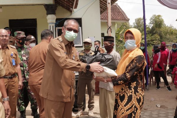 Dinas Perdagangan Tulang Bawang Gelar Pasar Murah di Kampung Kibang Pacing