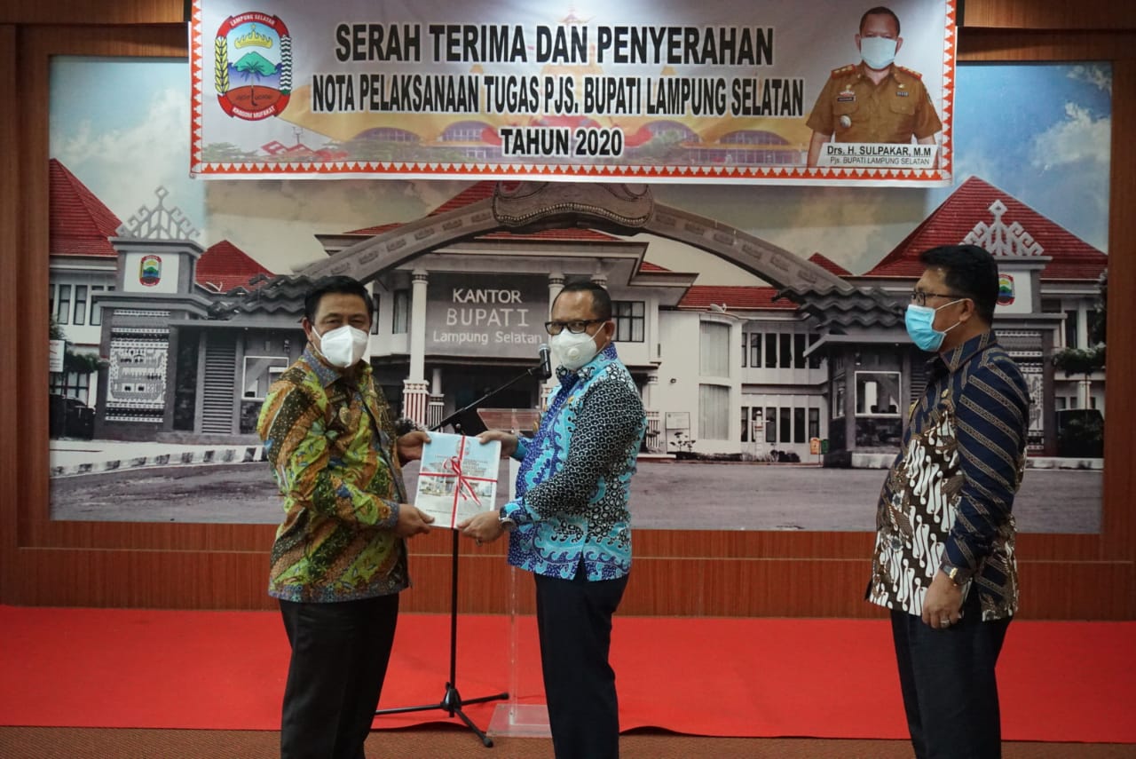 Habis Masa Jabatan, Sulpakar Serahkan Nota Pelaksanaan Tugas ke Menteri Melalui Gubernur