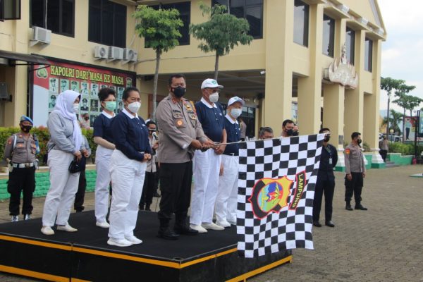 Kapolda Pimpin Penyaluran Bantuan Yayasan Budha Tzu Chi Indonesia ke Polres