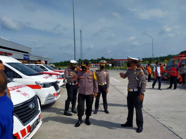 Tinjau Persiapan PAM Nataru Dirlantas Polda Lampung Imbau Penguna Jalan Tol Waspada dan Jaga Protokol Kesehatan