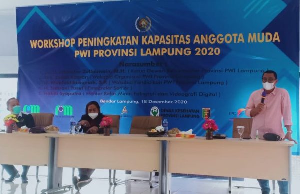 DR H. Iskandar Zulkarnain MH: Ciri Utama Wartawan Profesional Menaati Kode Etik
