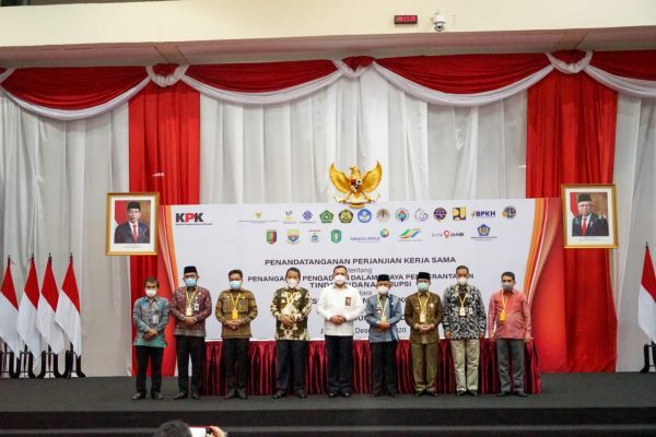Gubernur Arinal dan Ketua KPK Firli Bahuri Tandatangani Kerjasama WBS Terintegrasi dalam Pemberantasan  Korupsi
