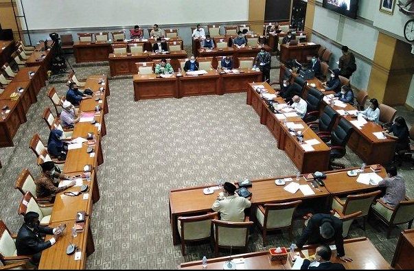 Komisi III DPR RI Hearing Dengan Keluarga 6 Laskar FPI Korban Penembakan