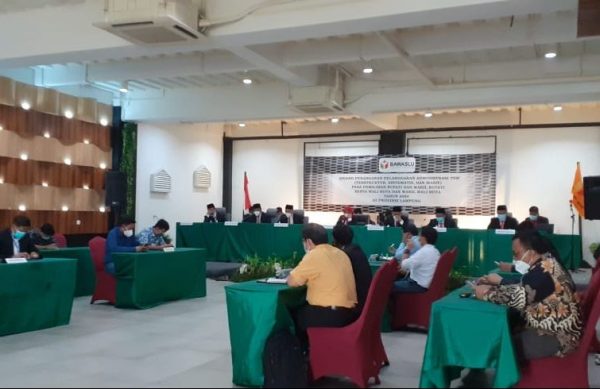 Eva Dwiana-Deddy Amrullah Didiskualifikasi KPU Bandar Lampung Belum Bersikap
