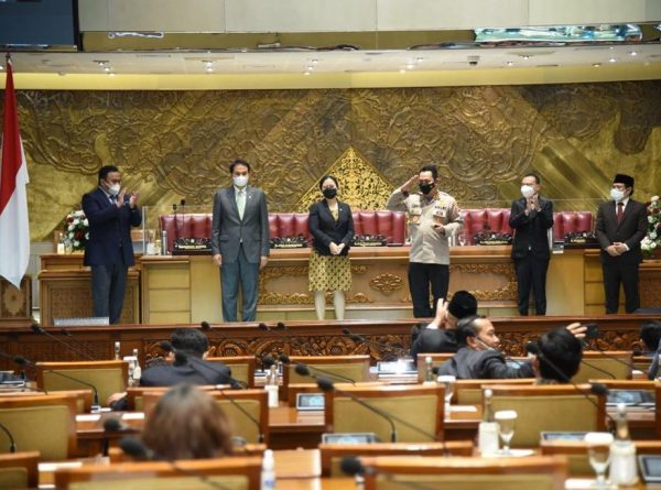 DPR Tetapkan Komjen Listyo Sigit Prabowo Sebagai Kapolri, Ini Rekam Jejaknya