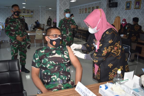 Suntik ke II Kasrem 043/Gatam Ajak  Masyarakat Sukseskan Program Vaksin Covid-19