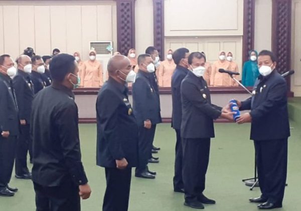 Arinal Rombak 12 Pejabat Eselon II dan Mutasi 90 Eselon III