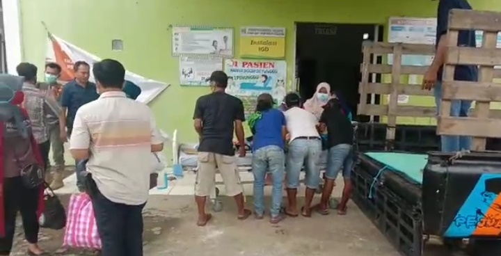 Program Ambulan Bupati Tanggamus MJ, Jasad Pasian BPJS RSUD Batin Mangunang Tanggamus Pulang Naik L300