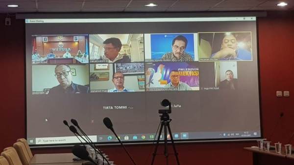 Pertemuan Virtual Kemenkominfo dan PWI Pusat Bahas HPN 2021