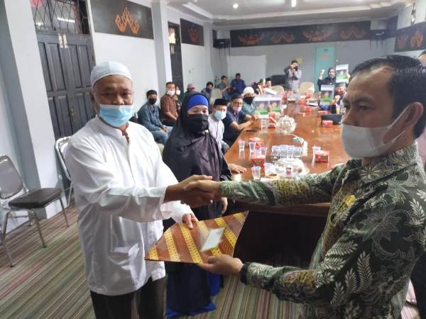 Aliansi Umat Islam Lampung Utara Anti Kezaliman Datangi Kantor DPRD Lampura