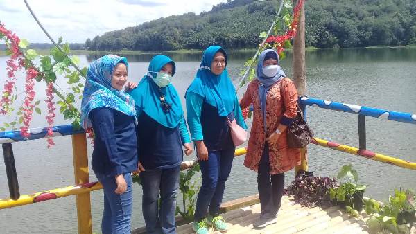 Selain Sosialisasi Perda Mardiana Juga Tinjau Destinasi Wisata Di Desa Subik Lampura