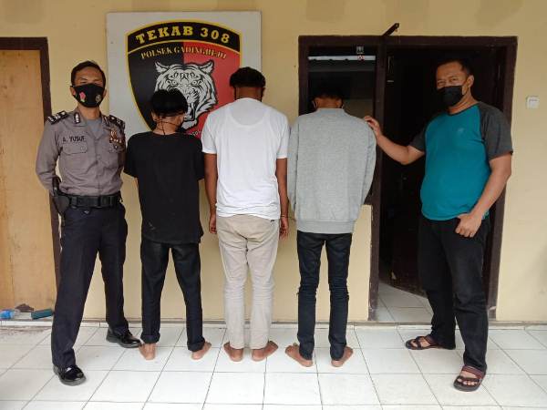 Asik Pesta Sabu, Tiga Pria Pengangguran Ditangkap Polisi