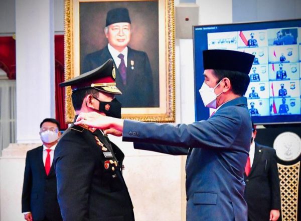 Presiden Lantik Kapolri Jenderal Pol Listyo Sigit Prabowo