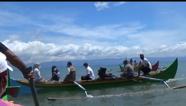 Dinas Kelautan dan Perikanan Bekerjasama Dengan Warga Budidayakan Rumput Laut
