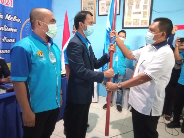 Duet Rino Panduwinata-Riswan Saputra Aklamasi Pimpin PWI Kota Metro