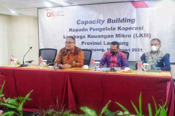 OJK Lampung Berikan Penguatan Pengelola LKM