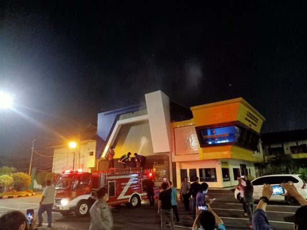 Konsleting Listrik Gedung Command Center Polresta Bandar Lampung Nyaris Terbakar
