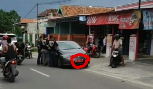 Kedapatan Bawa Sabu Seberat 0,32 gram Pakai Mobil Dinas, MH dan F Digelandang ke Mapolres Metro