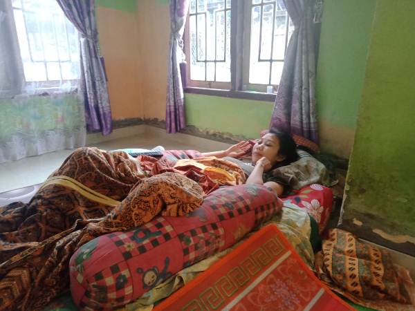 Terkendala Biaya, Siti Aisyah Harapkan Bantuan Pemerintah Tanggamus