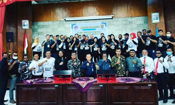 Tumbuhkan Potensi Jurnalis Yang Handal, DPC AWPI Kota Semarang Gelar Seminar Jurnalistik