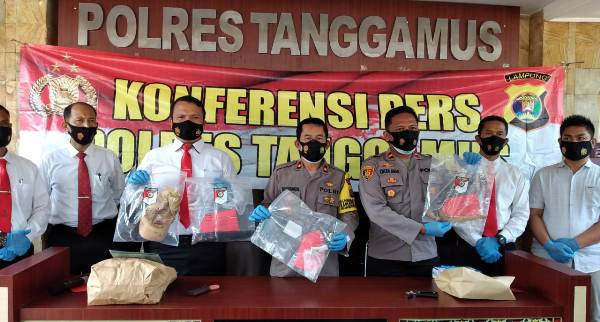 Tempo Enam Jam, Polres Tanggamus Tangkap Pelaku Anirat atau Pembunuhan di Jalinbar Pugung
