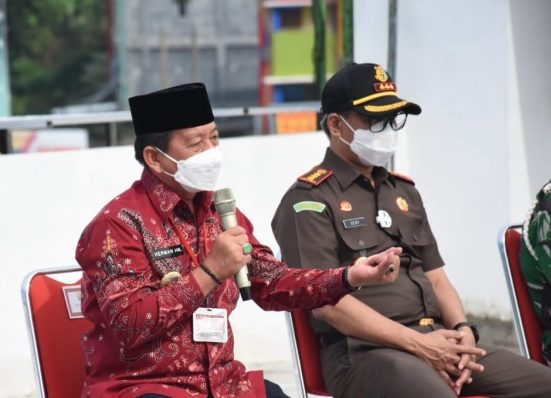 Pemberlakuan Pembatasan Kegiatan Masyarakat Herman HN Bentuk Posko Covid-19 Tingkat Kelurahan
