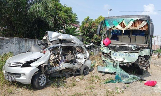 Pulang Kondangan 9 Orang Rombongan Anak Risma Meninggal di Jalan Lintas Medan-Pematang Siantar