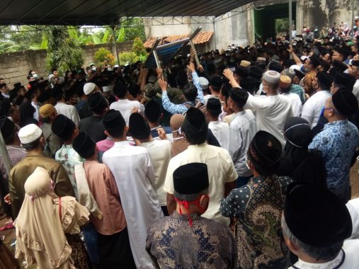 Swab Alm KH Ali Qomaruddin Posistif Covid-19 Satgas Tracing Keluarga Dan Minta Ribuan Pelayat Rafid Test